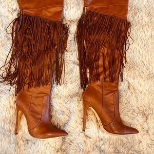 Fringe brick colored heels